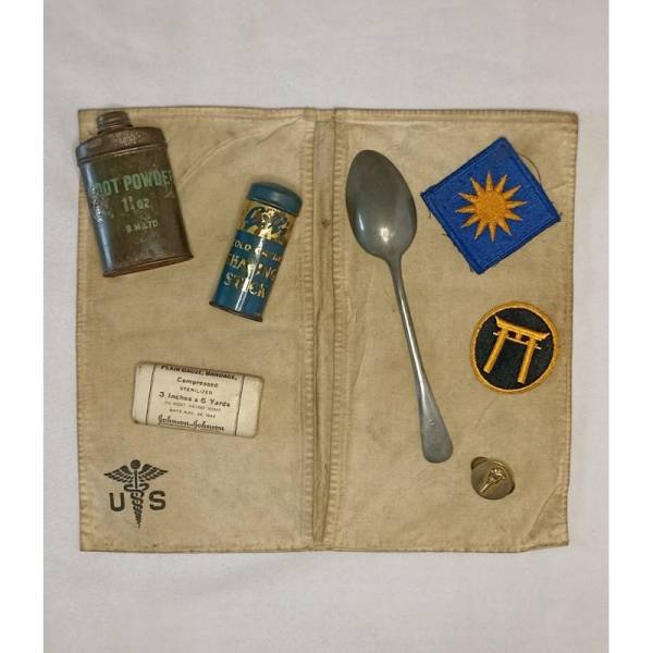 US Army Medic Red Cross WW2 insignes et équipement soldat authentiques