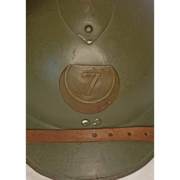 Conseils : comment reconnaître un casque Adrian modèle 26 authentique ?