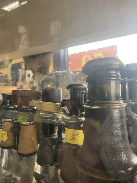 Vente de surplus militaire et équipements de l'armée : livraison sur Paris